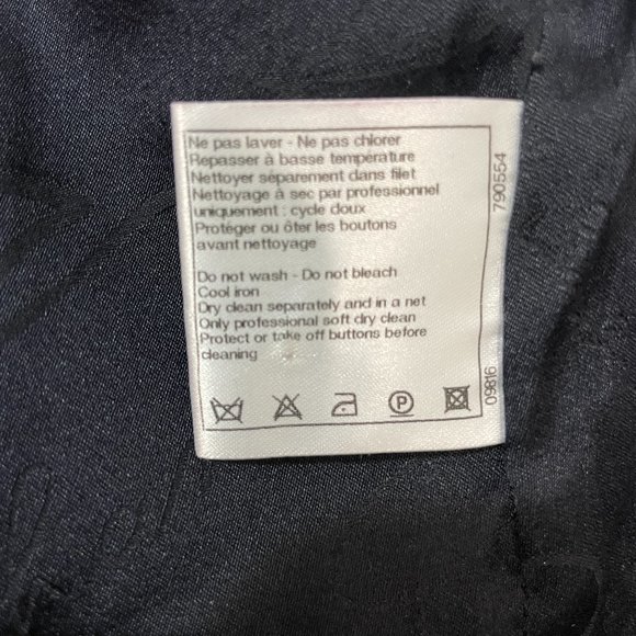 CHANEL $6500 NAVY TWEED BLAZER W/GOLD/BRONZE TRIM - Picture 9 of 12